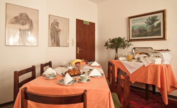 Hotel Corona Frankfurt am Main Værelse billede